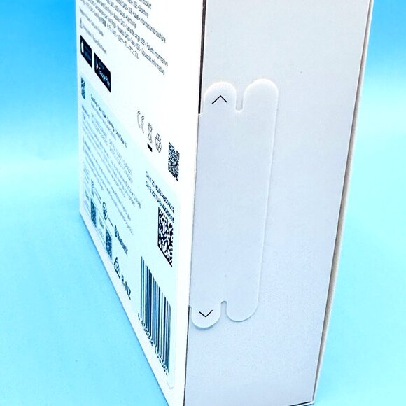 Oura Ring 4 - Smart Ring (Gen 4) - Gold - Size 10 - New and Sealed - Picture 8 of 10